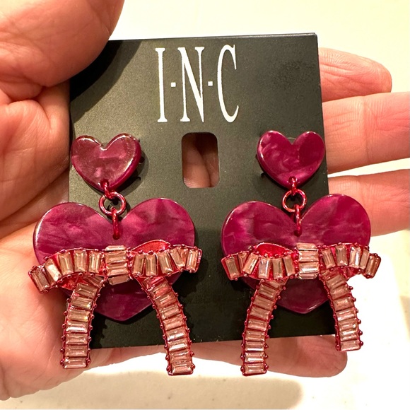 NWT INC Earrings Double Hearts in Dark Pink Acrylic w/ bow in pink baguettes - Picture 5 of 9